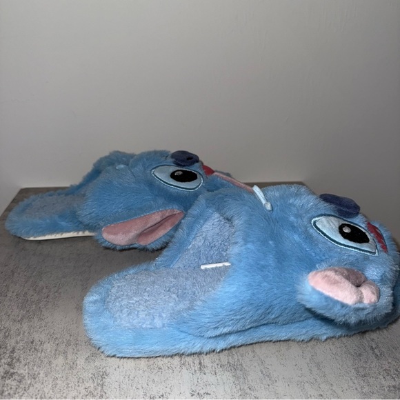 Stitch Slippers - Size 37-38 - Picture 2 of 6
